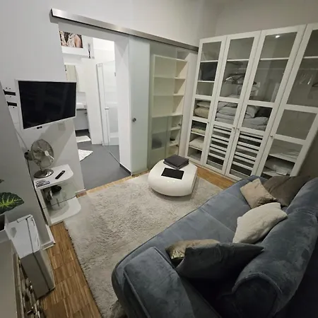 La Petite Blanche Guest house Cologne