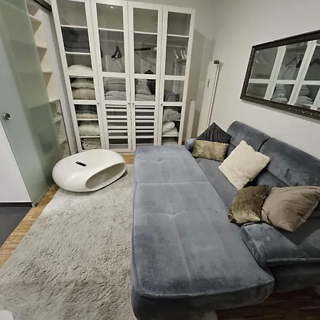 La Petite Blanche Guest house Cologne